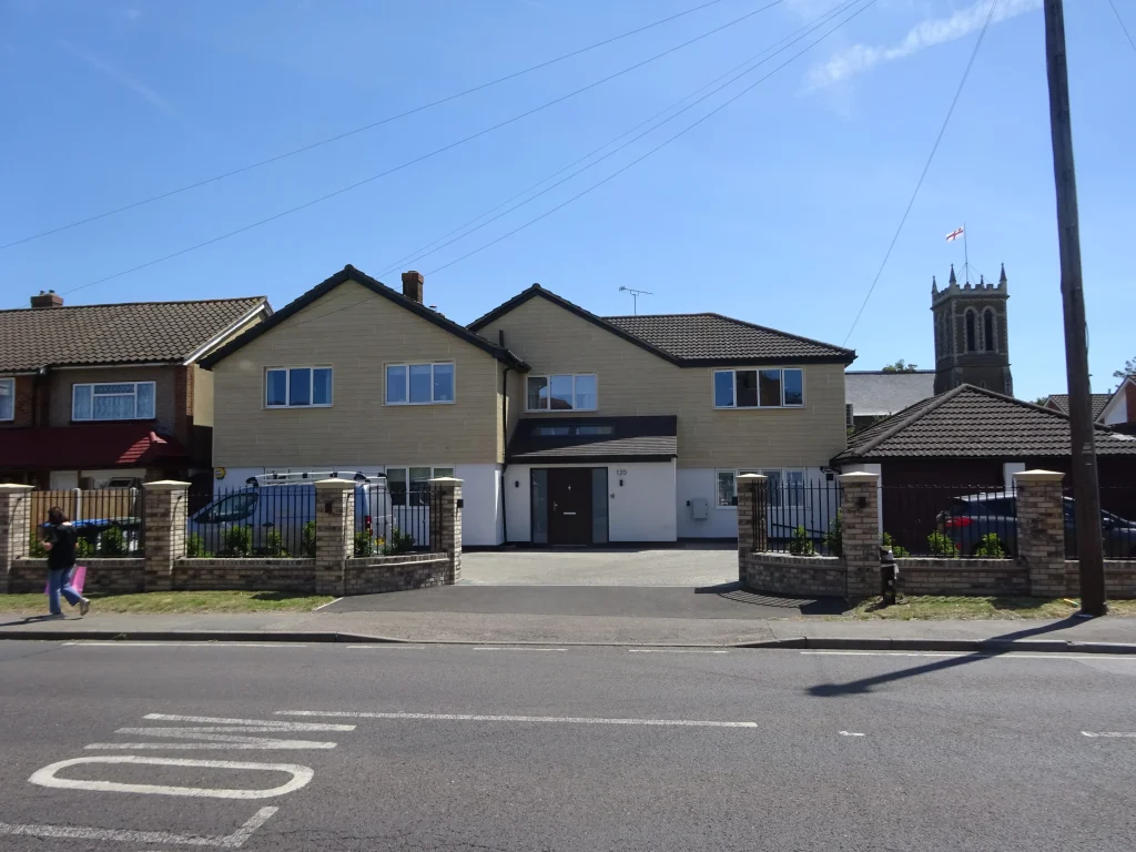 Lambourne Rd